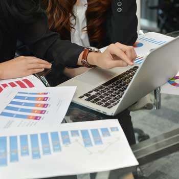 leasing-equipment-or-buying-it