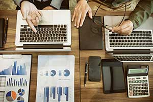 pros-and-cons-of-a-C-corporation